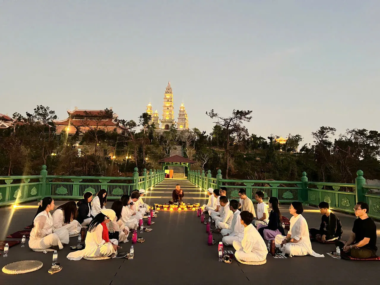 Thiền tại Bảo Hải Linh Thông Tự